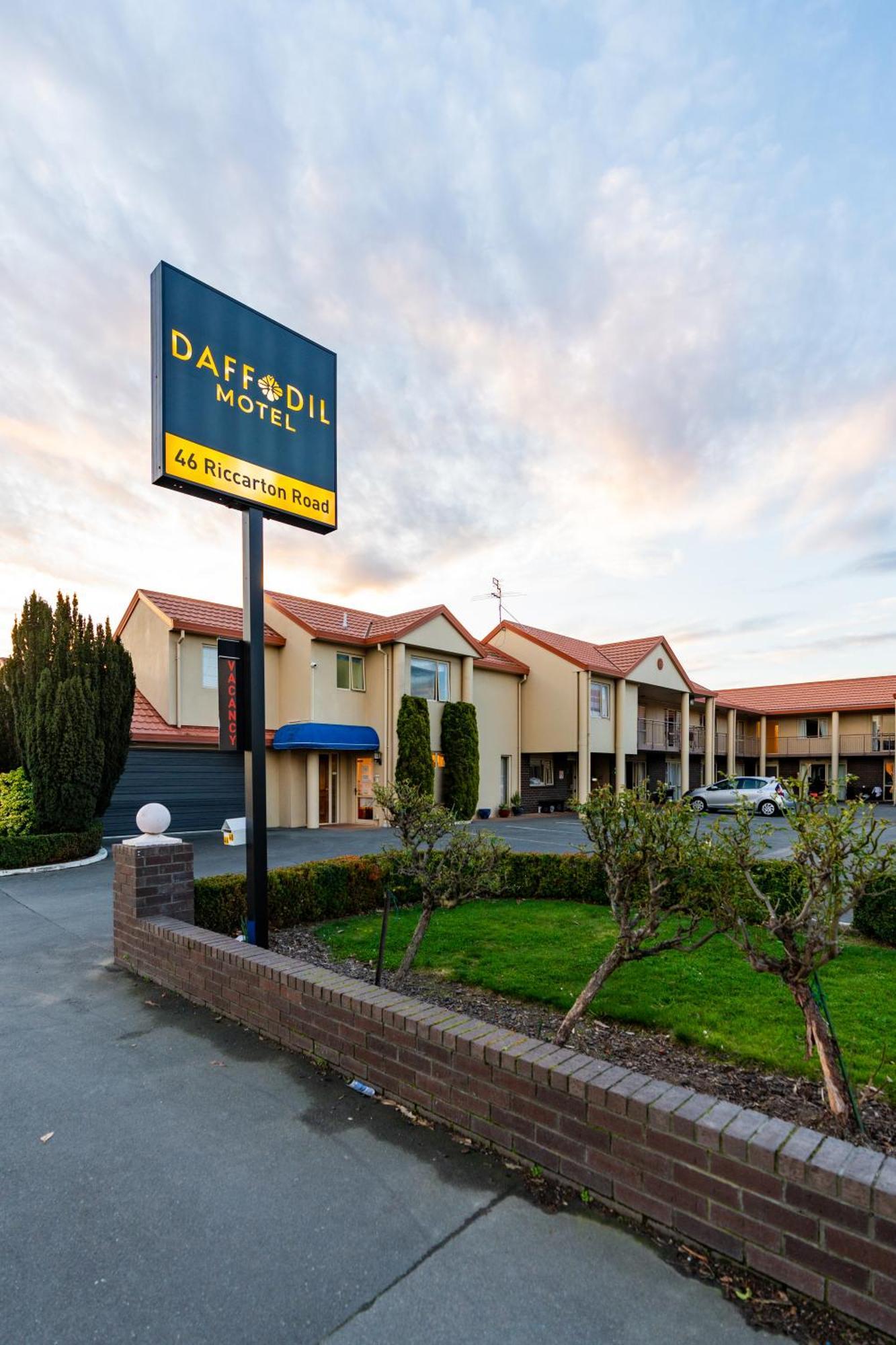 Daffodil Motel
